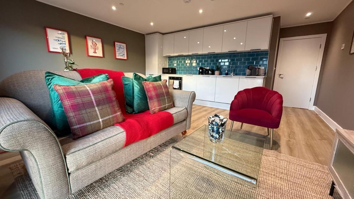 Superb Apt At The Marina 波蒂斯黑德 外观 照片